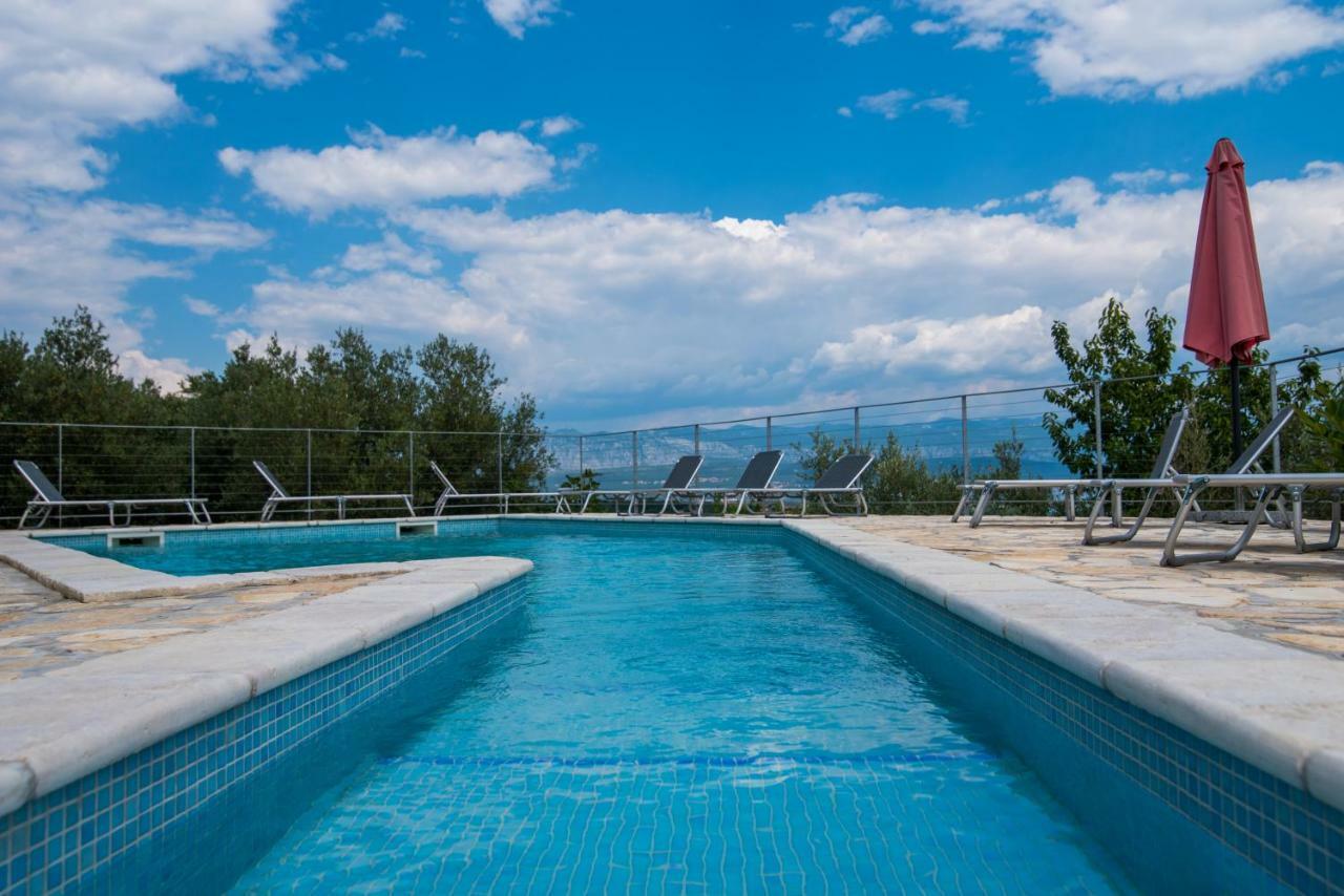 Holiday House Rosalia With Seaview And Swimming Pool Suzan Exteriör bild